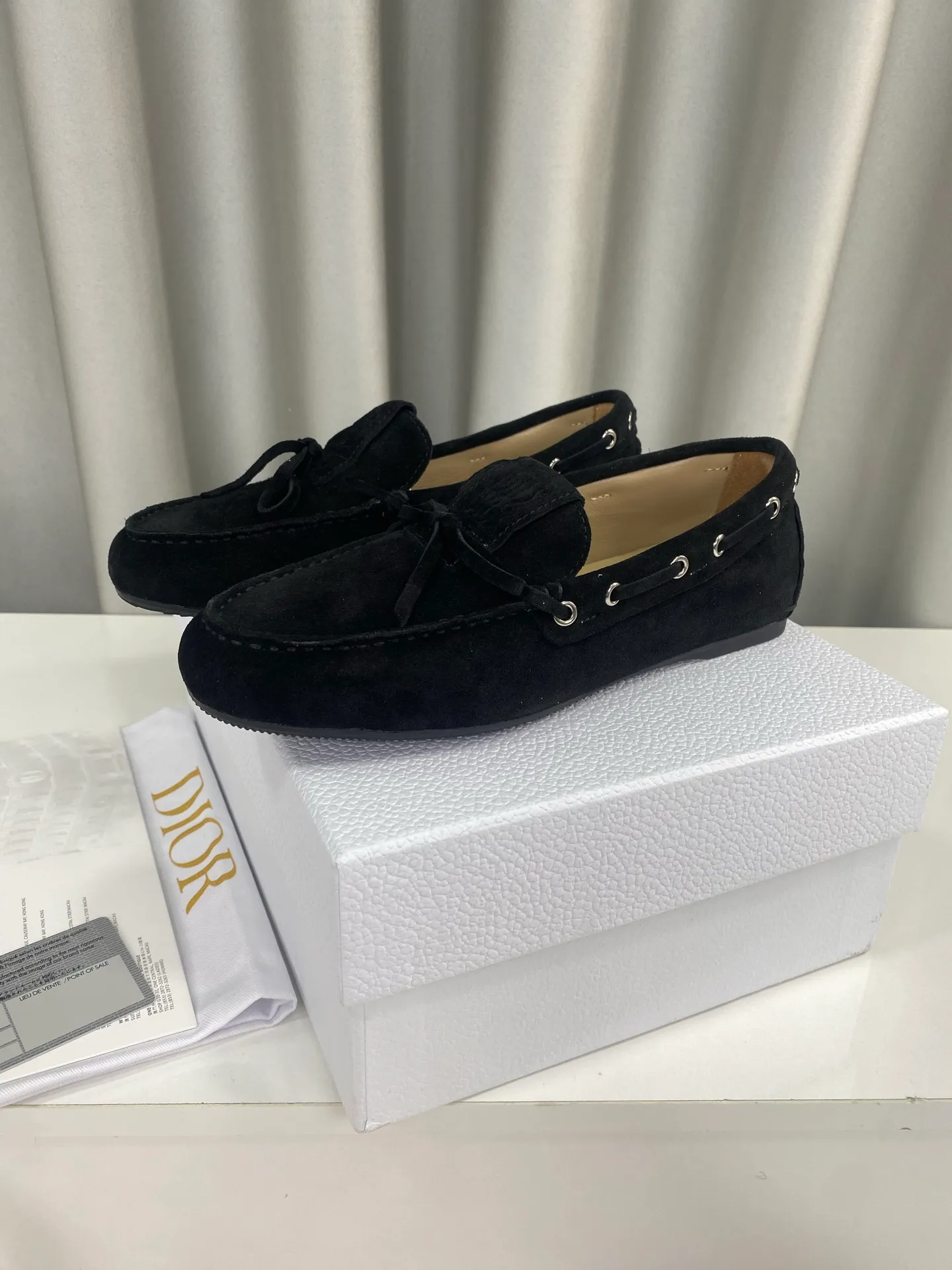 👟👟Ex-factory price 480👟👟 Women's shoes Women's clothing "Exclusive top version" DIOR Dior~25vs spring and summer popular casual flat loafer series... A shoe that does not conflict with shirts, simple partition design, a spring must-have, can be worn with any pants or skirt, very comfortable and beautiful on the feet... ❶Fabric: Original customized cow suede ❷Inner: Original customized sheepskin ❸Feet: sheepskin ❹Outsole: original molded wear-resistant rubber ❺Number of codes: 35-39 (40 customizations are non-refundable) ❻Packaging: Original full set of packaging ☀Color: 5 colors available simultaneously on the official website